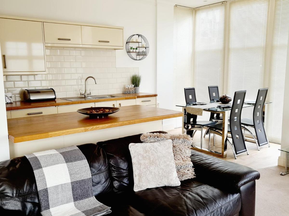 Seas The Day - Beachfront Apartment - Sleeps 4 Ramsgate Eksteriør bilde